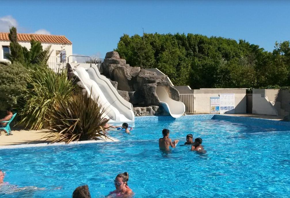 Camping Phare Ouest Saint-Denis-dʼOléron Exteriör bild